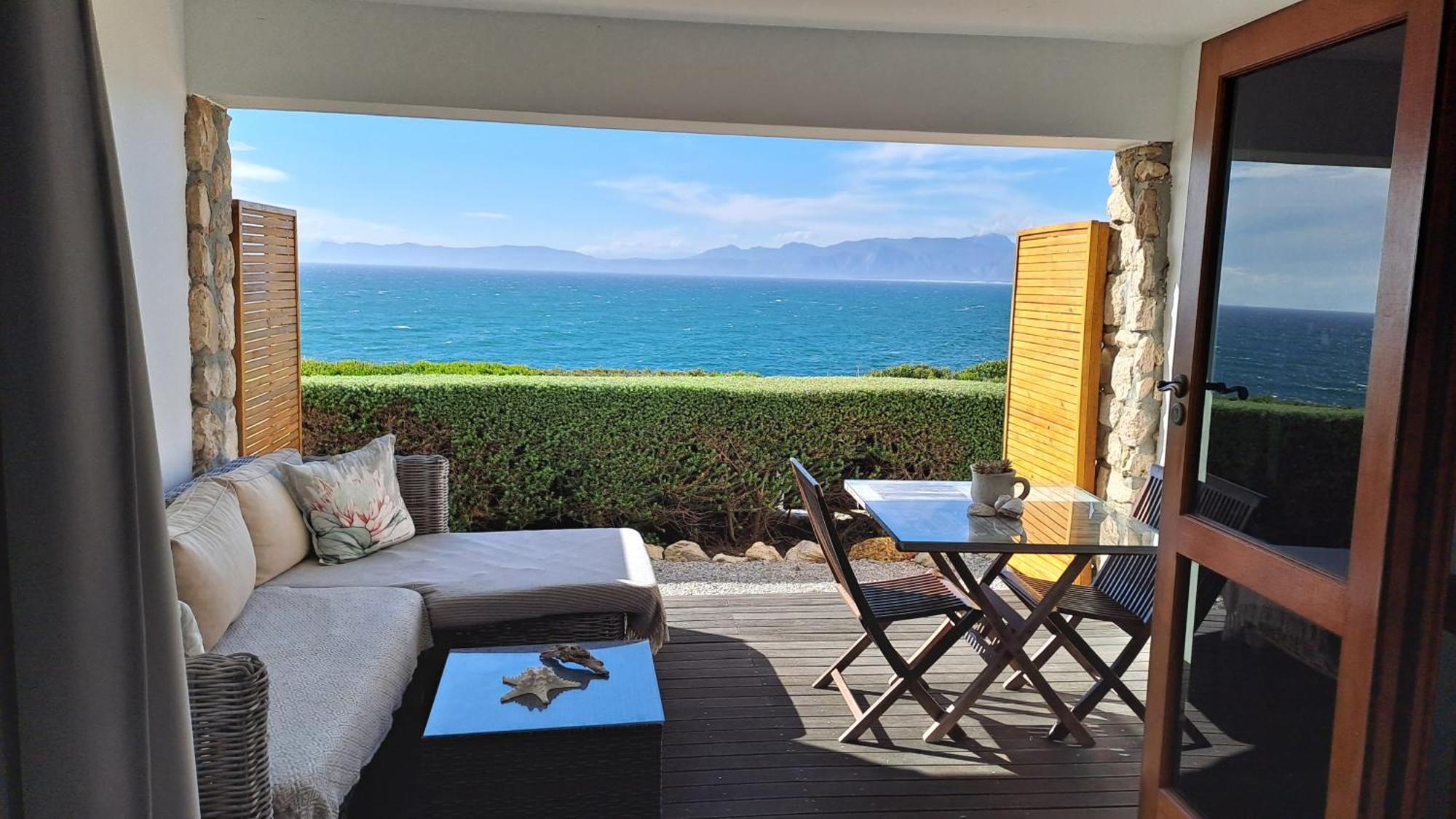 גנסבאי Kleinzee Oceanfront Guesthouse מראה חיצוני תמונה